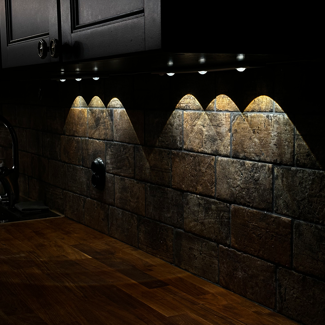 BrightLux™ – Langaton LED valaisin